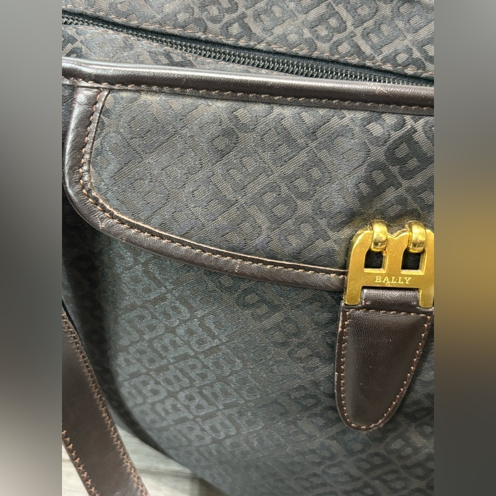 BALLY Vintage Monogram Canvas Tote Bag Quiet Luxury Minimalist Gold Clasp - Picture 17 of 17